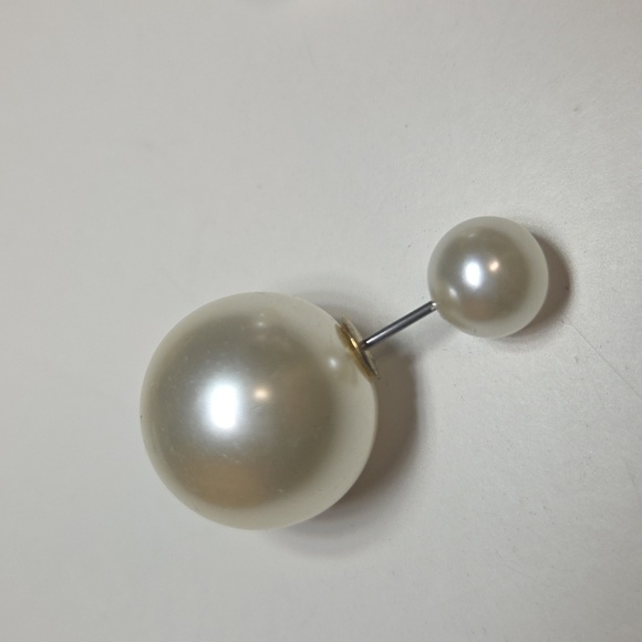 New Pearl Earrings - Picture 4 of 6
